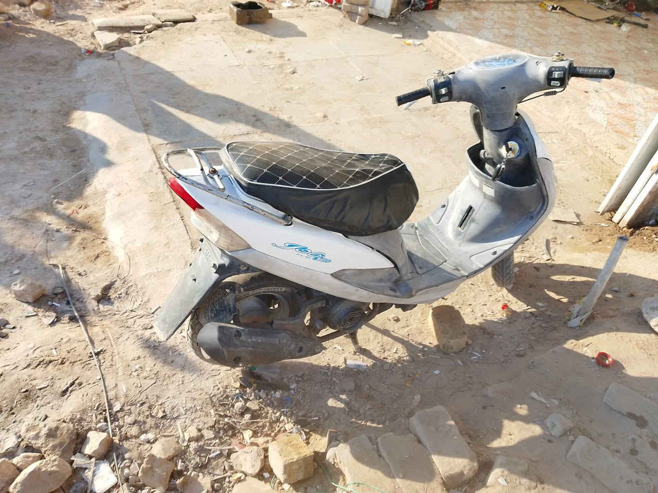 سلام عليكم منغولي للبيع ماعيدها شي الدراجه شغل واطلع الدراجه مفتوحه مجفته اطلي مو تجاري اطلي والدراجه مابينه مفتوحه وبيها جهاز تشغيل عن بعد سعرها خاص او ***********
