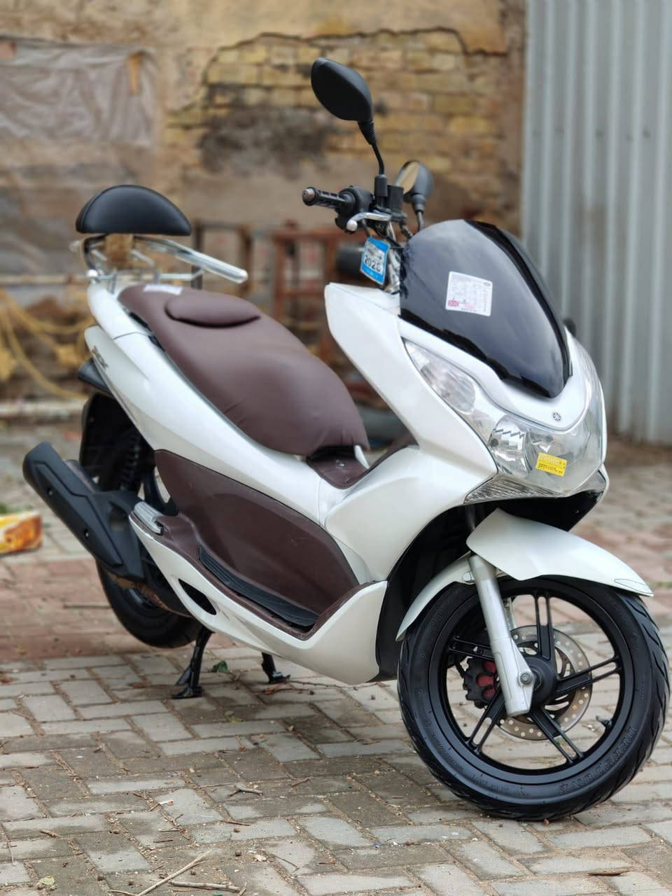 سلام عليكم....
دراجه للبيع بي سي اكس الجيل الاول  
 
دراجه شلعه معدل كهربائيات كلهه شغاله دراجه جديده   بلادية أي نقص مابيهة دهن جديد 
جيب فيتر وتعال افحص
العنوان بغداد مدينه الصدر مطعم ليمنونه الاستفسار الاتصال على الرقم 📞***********
