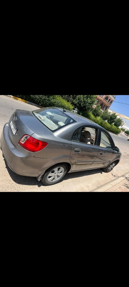 کیار  ریۆ kia rio
2012
76$ کەمێک مامەڵە
***********
