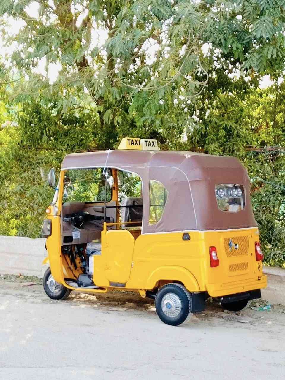 السلام عليكم تكتك زيرو رقم وسنويه كفاله عامه رقم11 إنكليزي تحويل ثاني يوم هزه جديده مكينه خير من الله لاتنقص ولا تبخر 🏢 تكتك جديده لا طخه ولا ضربه ولا تعمير كدام عينك والمو شراي يدعينه بالرزق ❤️ مكاني بغداد الكرخ📍 رقمي *********** رقم وسنويه؟؟؟؟؟؟؟باسمي📟
