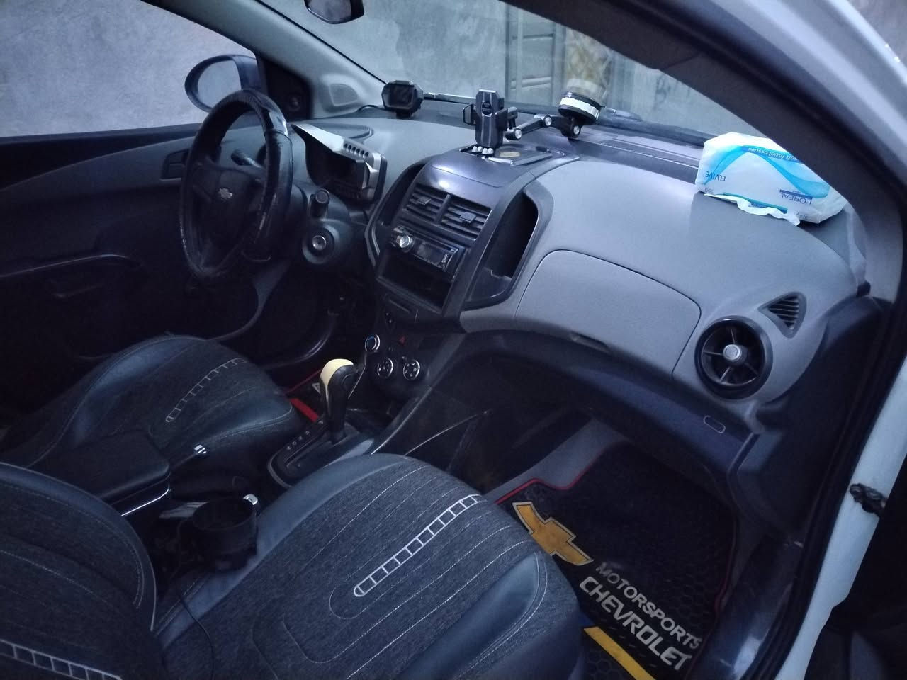 شوفروليت سونك ٢٠١٢ خليجي للبيع مكينه جديده كهربائيات وتبريد على وضع الشركه تخم تاير وباتري وداينمو جدد
ادامه كامله من نوزل ومجول وبلكات وحساسات صالنصه
فقط مشط استيرن بي نظوح والكير بي عته بالتنميره الثالثه وشلعتها تخبل بيها صبخ بنيد وجاملغ بدون دواخل مكانها بغداد التاجي سبع البور السعر ٥٥
***********
