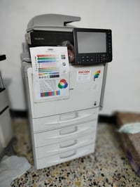 طابعة ريكو c300 للبيع نظيفة جدا للاستفسار المراسلة او الاتصال 07817320...