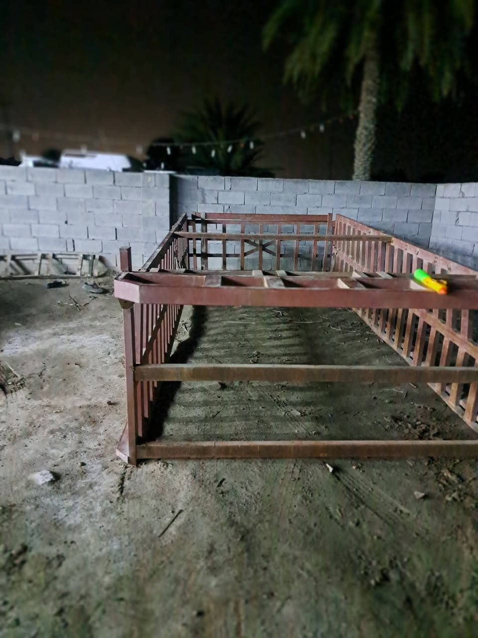 السلام عليكم محجر كنتر تفصال جديد 3 ملم مكان التواجد العماره السعر 500 للاتصال ***********
