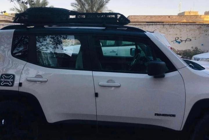 للبيع جيب 2018 فول مواصفات ماعدا الفتحة  ***********📞
