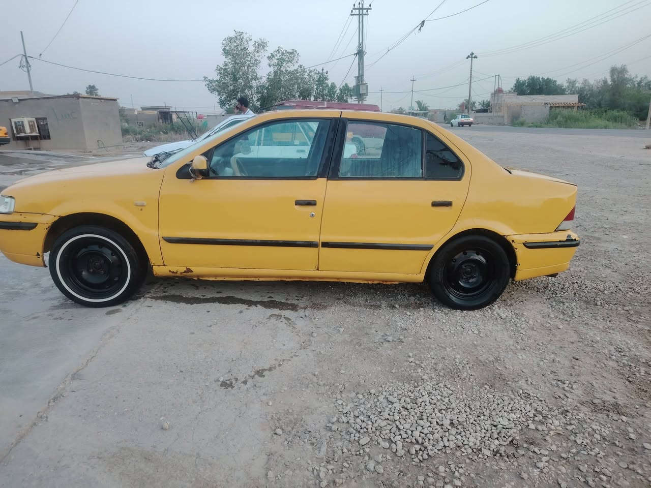 السلام عليكم سمند مديل ١١ سنويه ماصاقطه مصفره هية وغرامات مكينه تدخن وصدره نص عمر  مكفوله من الظربه بيه بارد شويه وخياس بل هلال الوره  قفل ٣٢ ***********

