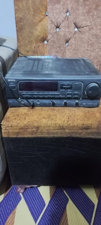 مضخم صوت من شركه Aiwa اليابانية جهاز اصلي وكامل مكمل ويائتي معاه سماعت...