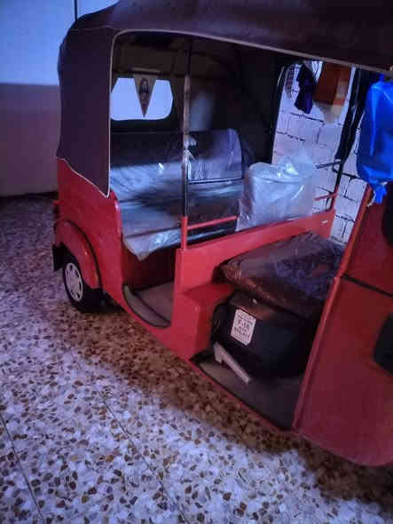 سلام عليكم تكتك 2018 رقم وسنويه بسمي تحويل ثاني مكينه درجه أوله التكتك مصبوغه جماليه فقطط معمر دوس دوشمه تخم تاير تخم ويل تخم بولبرن تخم لقم تخم دبلات كهربائيات كلها شغاله تكتك مال جناي تجي وتشوف بعينك اذا ربع ذبيت عليها تأخذها بلاش تخم كبات مسجل تاير تخم جامه جديده ها الجامه الي بل صوره مكسوره بدلتها البارحه والصور قبل4 يام العنوان بغداد حي اور سبع قصور السعر 5250 وبيها مجال .وبيها مجال للشراي وتساب ***********
