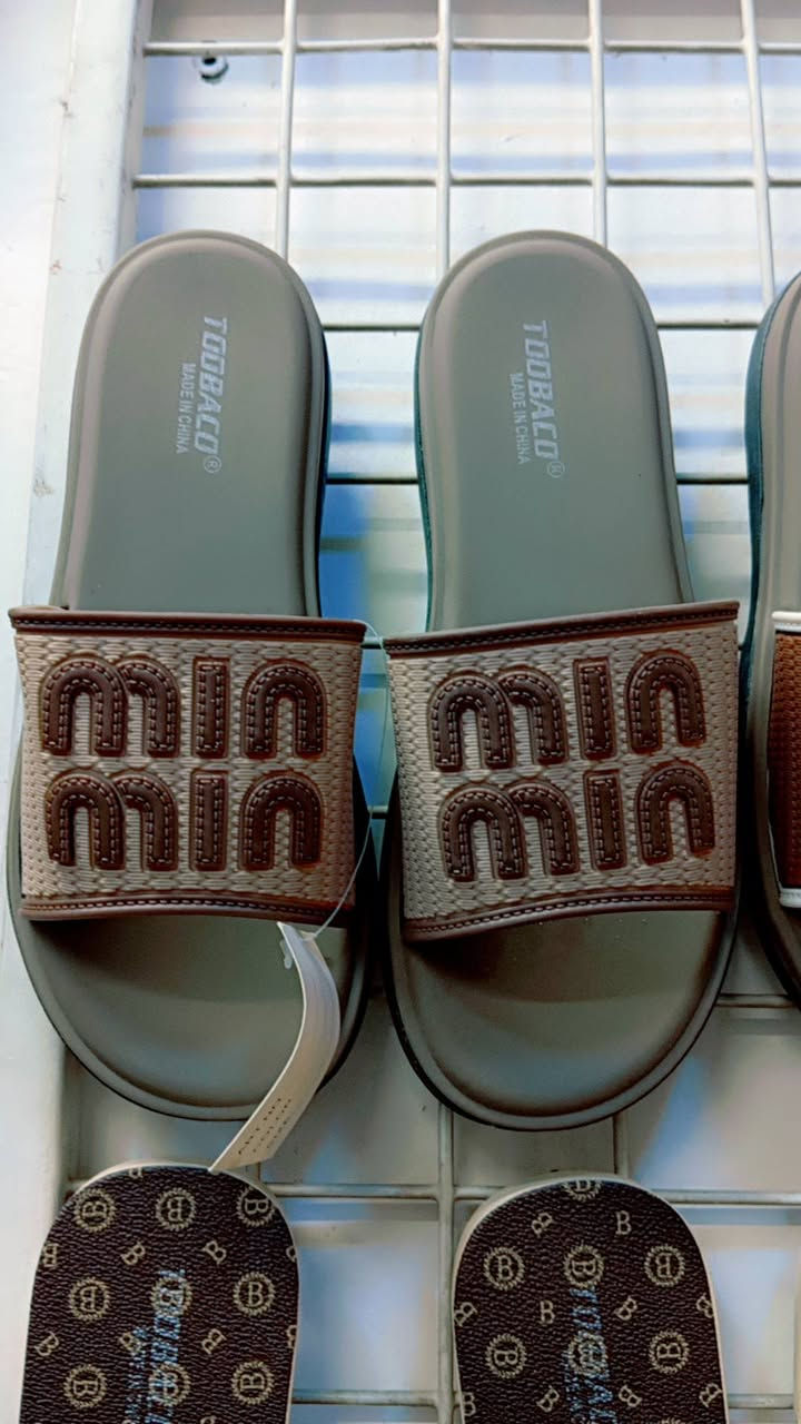 السلام عليكم حبايب وصلت وجبه نعالات انواع ولادي وبناتي ونسائي رجالي بايبي اسعار ارخص  من ماي سعر 3 زواج بس 3000 دينار فقط جواه سواك محل تركي موقع محل شارع الاطباء خامس فرع يسارن فرع حجي فائز كهربائي عماره فاضل ابو عباس مضمد بصفه اسعار تفليش ثلاث زواج سعرهن فقط 3000 الف دينار هاي صور موديلات شوفوا عمي كله ثقه ضمان


**إذا كنت صاحب هذا الإعلان وتريد حذفه لأي سبب، رجاءا أرسل رسالة إلى الدعم الفني**