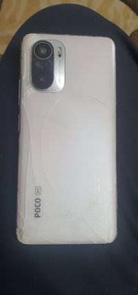 بوكو F3 5G • ٢٥٦ • شاشة طفت