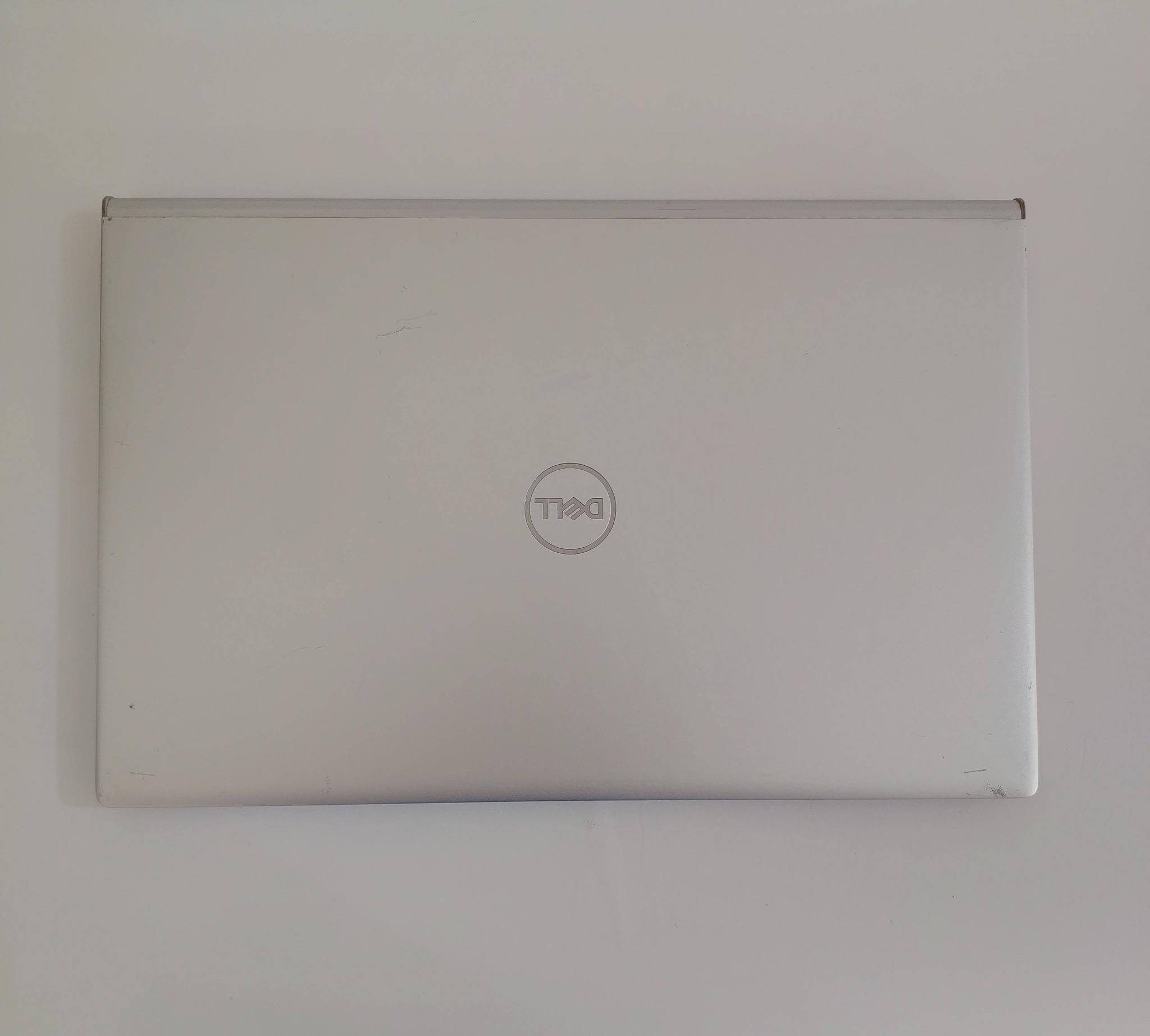 🔥 Dell 7500 أداء قوي وشكل فخم 🔥

✅ المعالج : i7-10750H
✅ التردد : 2.60GHz
✅ عدد الأنوية : 12 CPUs

✅ الرام : 16GB DDR4
✅ التخزين : 512GB SSD M.2 سريع جداً

🎮 كرت Intel UHD Graphics 8GB
🎮 كرت NVIDIA GeForce GTX 1650 Ti 4GB

🖥 شاشة FHD دقة عالية
⌨️ كيبورد ستيكر ضوئي عربي إنكليزي
🎨 اللون : فضي

💯الهدايا والملحقات(شاحن اصلي+ماوس+حقيبة+ماوس باد) 

🔋 البطارية Excellent وتقرة 88%
✅ نسبة البطارية مثبتة من البايوز وبرامج الفحص

✨ القطعة نظيفة جداً ونفس الصور تماماً

💻 مناسب للگيمينگ، التصميم، الدراسة، والشغل الثقيل

💰 السعر : 700 ألف فقط

📍 مكتب المهداوي لتجارة اللابتوبات المستخدمة
🚚 توصيل لكل المحافظات
🛡 ضمان حقيقي 30 يوم
⭐للحجز عبر رقم الهاتف *********** او مراسلتنا على الصفحة
