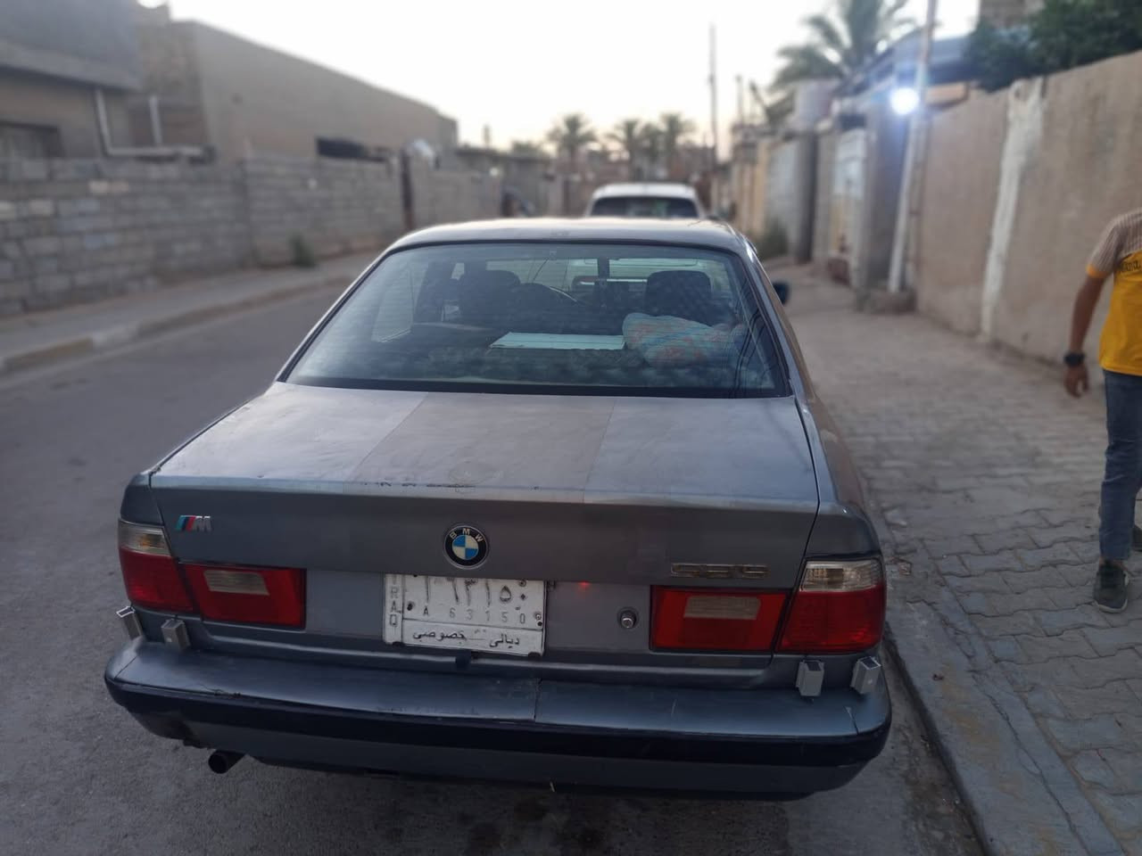 للبيع بي ام دبليو 525
رقم ديالى جاهزة السيارة نقص فقط تبريد 
مكينة فيفيتي ثنين ونص ترايك للبصرة  
ب،25ورقة
مكان بغداد 
***********
