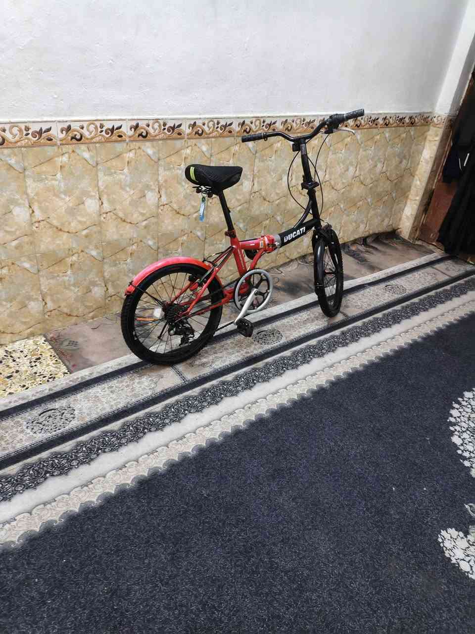 السلام عليكم بايسكل طباك نظيف للبيع السعر 60وبي مجال


**إذا كنت صاحب هذا الإعلان وتريد حذفه لأي سبب، رجاءا أرسل رسالة إلى الدعم الفني**