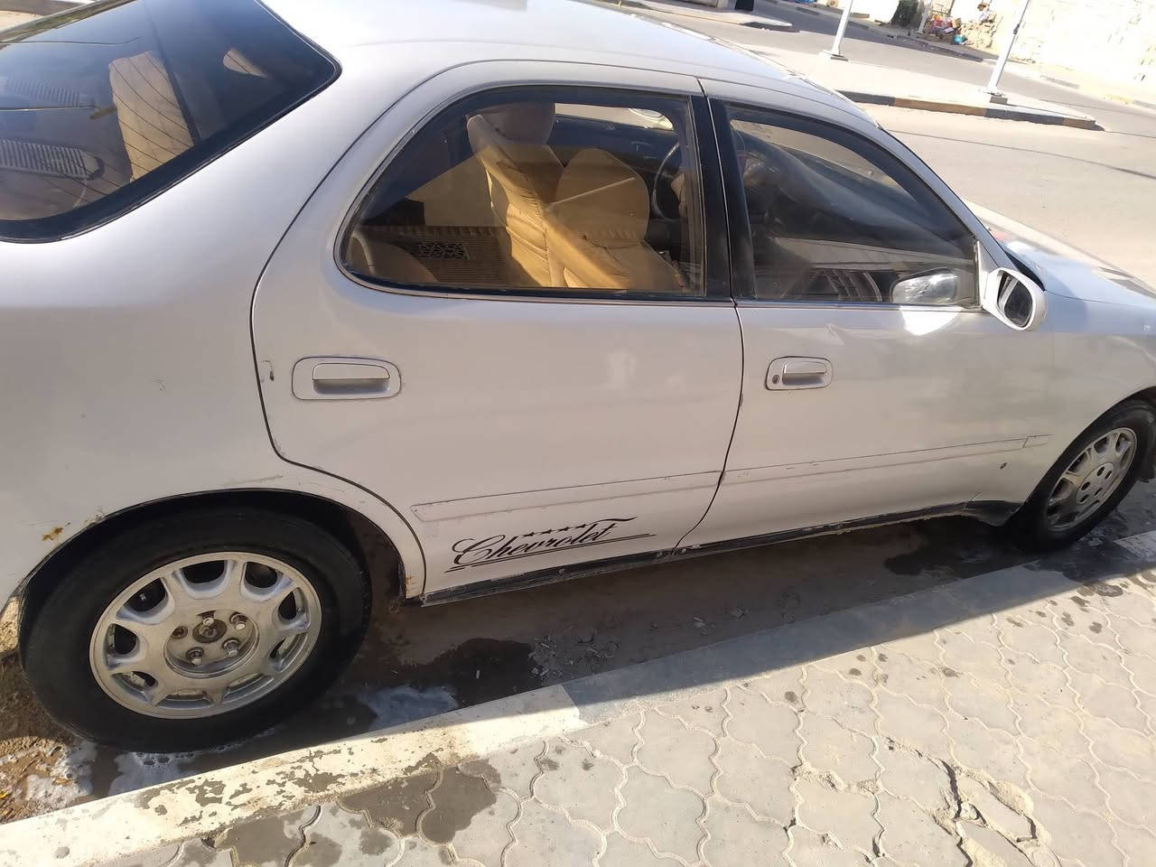 كرستة نفخ للبيع بأسم الوالد توفة قبل ستة اشهر  اخي عندة وكالة عامة بيها واذا ماتصير  عندنا قسام شرعي  وماعدنا قاصرين اسوي وكالة بأسمي وانا احول للشراي  رجاء اقروا المنشور عدل انا رجل موظف وماعندي خبرة كبيرة بالسيارات فقط اسوق  السيارة الي اعرفة بيها محرك لاينقص ولايبخر   ٢٥٠٠ كير الوالد قبل لايتوفة  شدلها كير وحدادية شدلها جديدة طبلات راس الثور ولقم ولوي راس الثور اشوية صارت اعلى ودبلات جدد بيها صوت مرات يجي يروح بالباور بس من تمشي عدل مو من تلوف الحجي ماخذها مكفولة  من الكصة والنقل  تايرات اثلاثة جدد والرابع جديد بس اقدم من الثلاثة  البدي بي معجون وصبغ  سقتها مرات اول ماتحرك بيها عتة مااعرف شنو  السيارة تجي وتفحص وتتأكد بعدها اكتب عليك كوم حديد لان انا مو بياع شراي واضوج من سوالف المعارض حتى مامنزلها استلم فلوسها منا بعد ما تفحص وتتأكد ونتكاتب واوديهن للورثة لان ذمة السيارة رقمها كربلاء مشروع وطني الحجي الله يرحمه من اشتراها حولها بالبصرة  سعرها ٤٨ 
العنوان الزبير الجاهزة مجاور جامع المحسن  وهذا رقمي ***********
