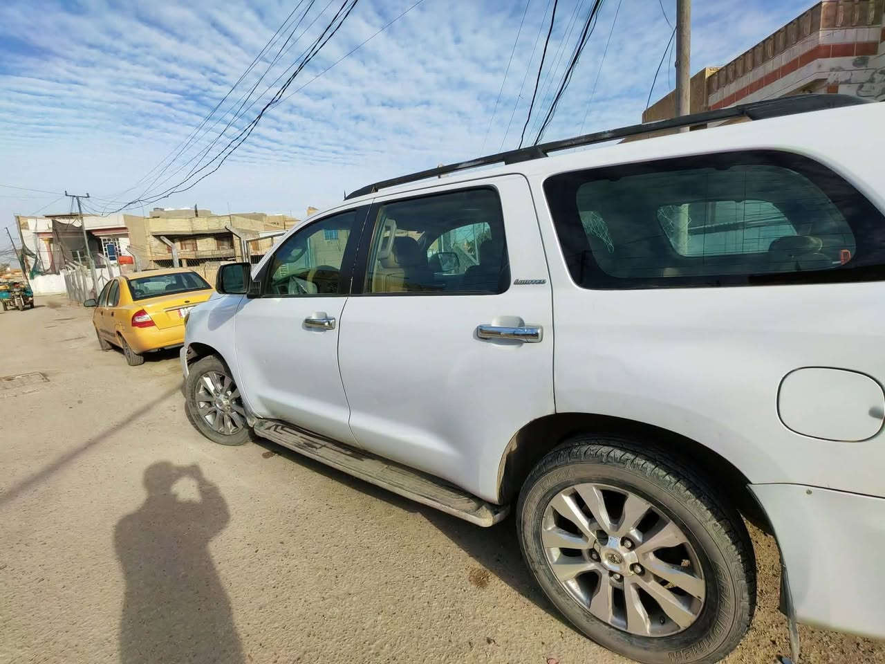 سيكويا ٢٠٠٩ خليجي ابيض فئة لمتيد مكينة ٥٧٠٠ تبريد منظومة جديدة صدر جيد منظومة غاز ٨٠ لتر السيارة كاملة ما بيها نواقص مكانهة بغداد الامين الثانية السعر ١٥٠ ورقة للاستفسار الاتصال على *********** موجود واتساب
