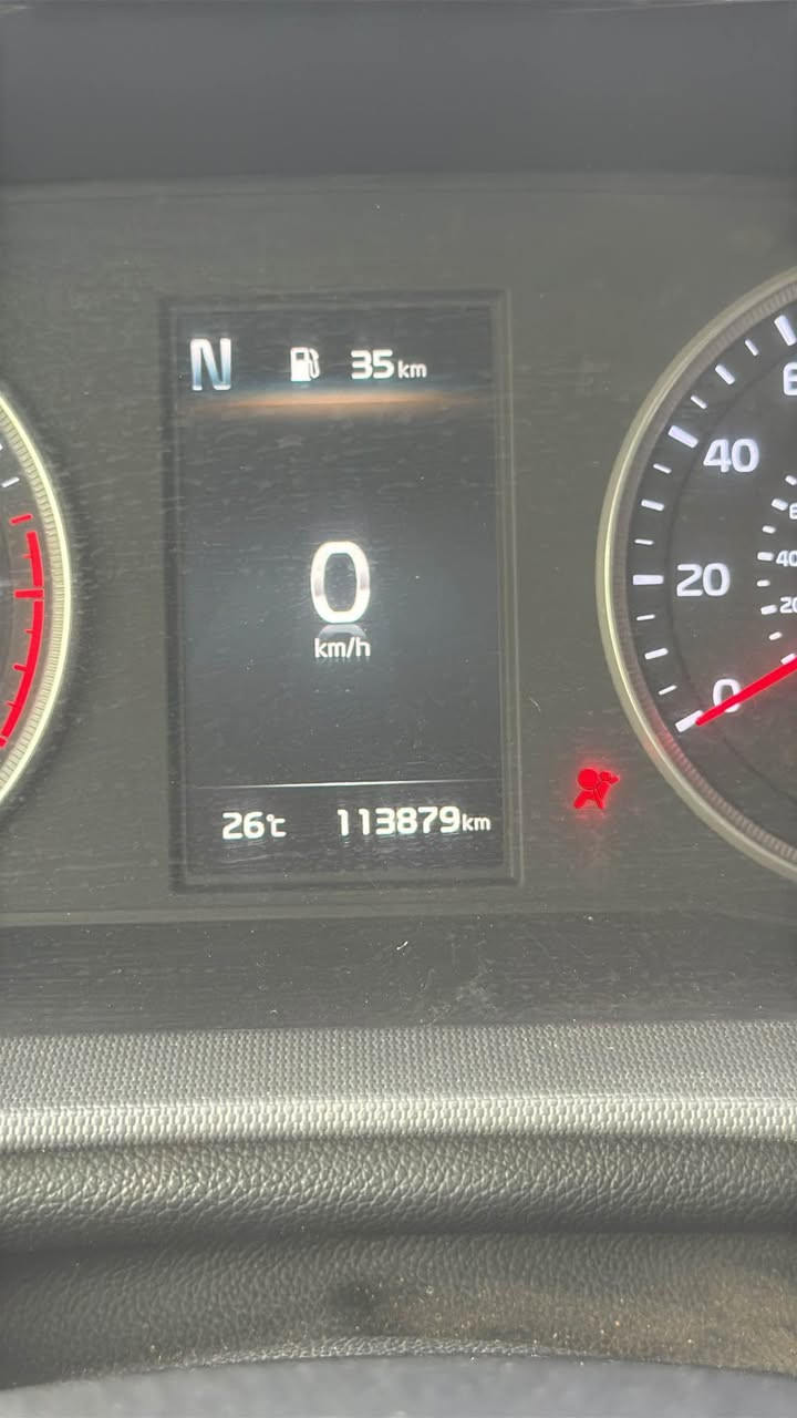 كي فايف مديل 2021 حره باسمي 
موصفات :
بصمه 
ردرات جانبيه 
شاشه كار بلي 
سايد بريك دكمه 
حساس امامي 
تشغيل عن بعد 
كير مكينه مكفولات حداديه جديده السياره جاهزه مداور ثاني يوم 
السعر 155 وبيهه مجال 
*********** ناصرية, ذي قار
