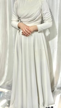 فستان عقد • قماش ثقيل • قياس ٤٦