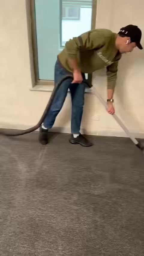 يسرنا مكوى دانيه للغسيل المواقع البناء والزوالي استلام وتسليم مجاني والستائر فتح وشد مجاني والقنفات غسل موقعي وتجفيف وغسل الملابس وخدمات التوصيل مجاني استلام وتسليم مكوى دانية المتخصصة في خدمات الغسيل والتنظيف الجاف بأعلى معايير الجودة والاحترافية:
 • أحدث الأجهزة التقنية من مناشئ عالمية.
 • فريق عمل متخصص في العمل 
 • خدمة الاستلام والتسليم المجاني في جميع مناطق [بغداد].
هدفنا هو تقديم أفضل تجربة تنظيف تناسب احتياجاتكم. 
العنوان حي العامل_مجاور جامع العشره المبشره_مقابل البريد
رقم الهاتف ***********
