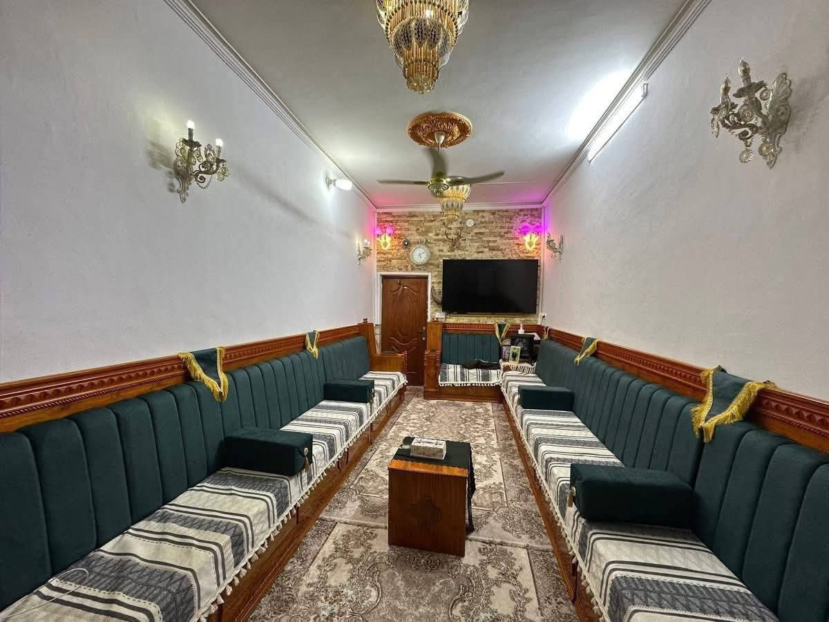 🏡 #دارللبيع بناء حديث طابقين العنوان / حي الأمين أولى على ساحة 
المساحة 175 
تفاصيل الدار 🏘 بناء كونكريت
طابق الأول
 - استقبال 
 - غرفة نوم 
- صاله 
 - مطبخ  
 - صحيات
 - درج داخلي
طابق الثاني
-غرف نوم عدد 3
-صاله
-مجمع صحيات
☎️ للإستفسار يرجى الاتصال 
بالأرقام الموبايلات الواردة أدناه
📲 ***********   متوفر واتساب 
#نستقبل_طلباتكم__وعروضكم 
مكتب بغداد للعقار الشطرة  الآمن للتسويق العقاري  ___
 الشطرة /شارع الفلكه قرب كراج الحضارات
