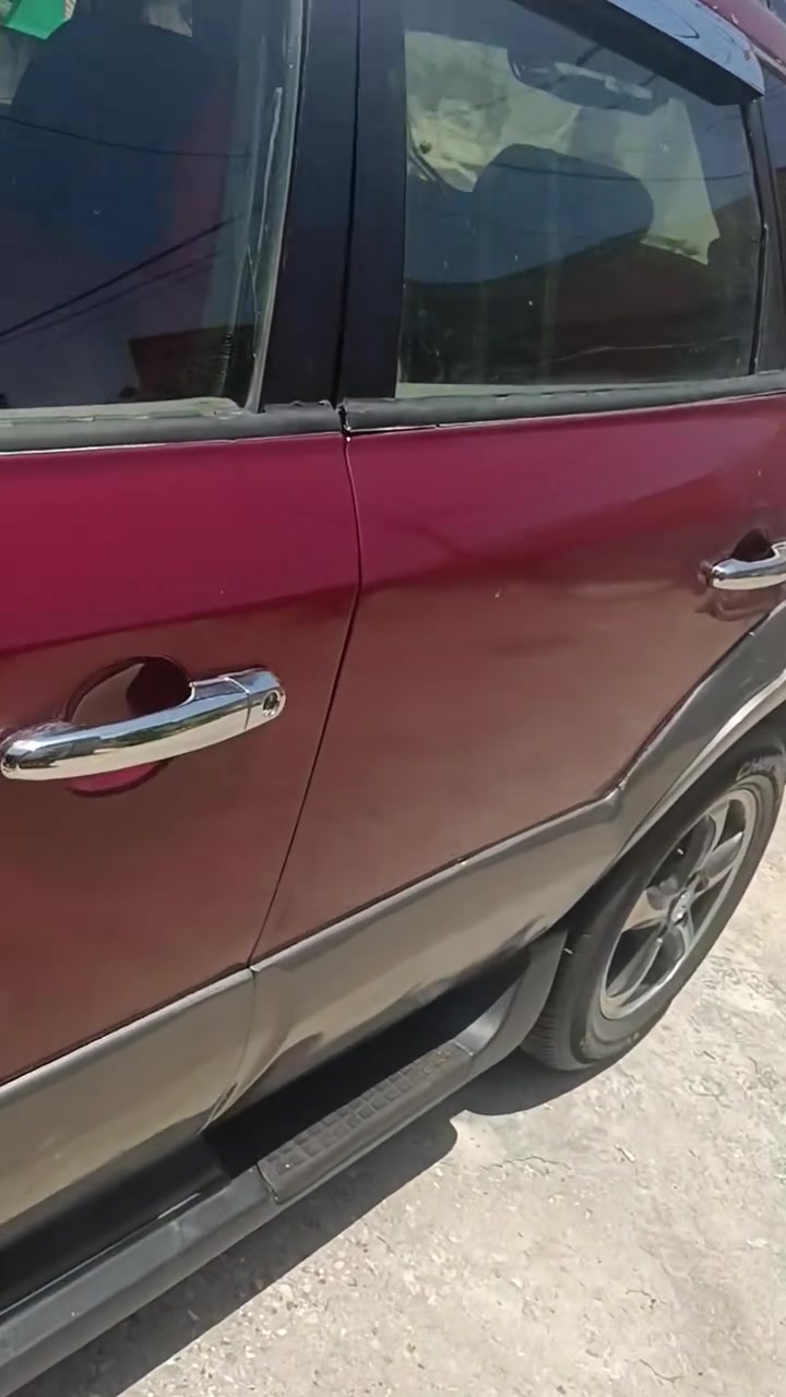 توسان 67 نهايته بيع مستعجل موديل 2005 ب اسمي كير محرك مكفول محرك 6 سلندر 2700 امريكي شاشه كامره دمام مصبوغه عام أوتوماتيك لايت زنون تبريد بي عطل بسيط حداديه جديده سنويه 2029 نهايته شهر 10 هزه جديده رقم انكليزي بيه باب سائق معدل بيه مكانات معجون مكاني ديوانيه *********** بي واتساب او خاص

