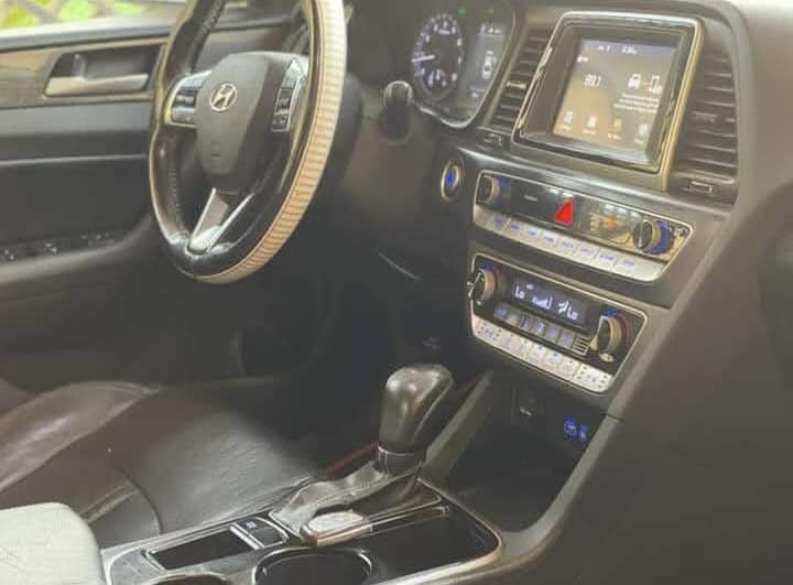 سلام عليكم

سوناتا 2018 1/1 فول
محرك2400 
رادار امامي
مثبت سرعة
كشنات جلد تدفئة تبريد
تحكمات ستيرن
نقطة عميا بل مري
اشاير بل مري
تعتيم ذاتي المراية الوسطية
تشغيل بصمة
سايد بريك كهربائي
فتحة بل قمارة
السعر 127 وبيهة مجال


**إذا كنت صاحب هذا الإعلان وتريد حذفه لأي سبب، رجاءا أرسل رسالة إلى الدعم الفني**