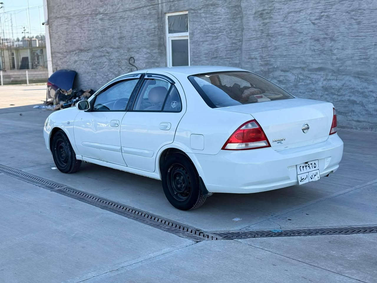 نیسان سەنی 2010 ئۆتۆماتیك ناو زەرد چوارجام کارەبا و کەلەو عەینەك و  کۆنترۆل  فولە تەنها یەك پارچەی بۆیاخە سەنەوی بەسەرنەچووە سۆنەرم داناوە 94 گەڵا معامەله . شوێن . شارە زوور . زەڕایە ن 
تەحویل و غەرامە گێرو مەکینە و تەبرید بەشەرت
تکایە موشتەری نیت تێل مەکە لەگەڵ ڕێزم 
***********= *********** حلبجة, السليمانية
