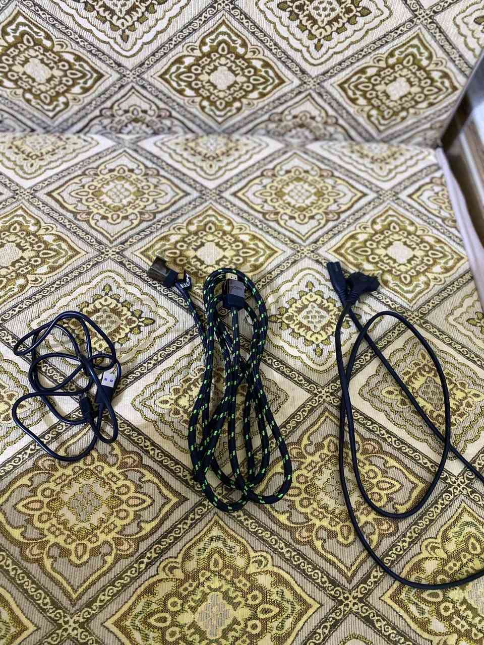 سلام عليكم للبيع اكس بوكس 1X
مدفوع اربع تشر للكدام ويا جوستكين واحد حترافي واحد اصلي جهاز ما مفتوح تفحص بيدك 
جهاز نضيف 100/100
سعر 250 
للستفسار ***********
