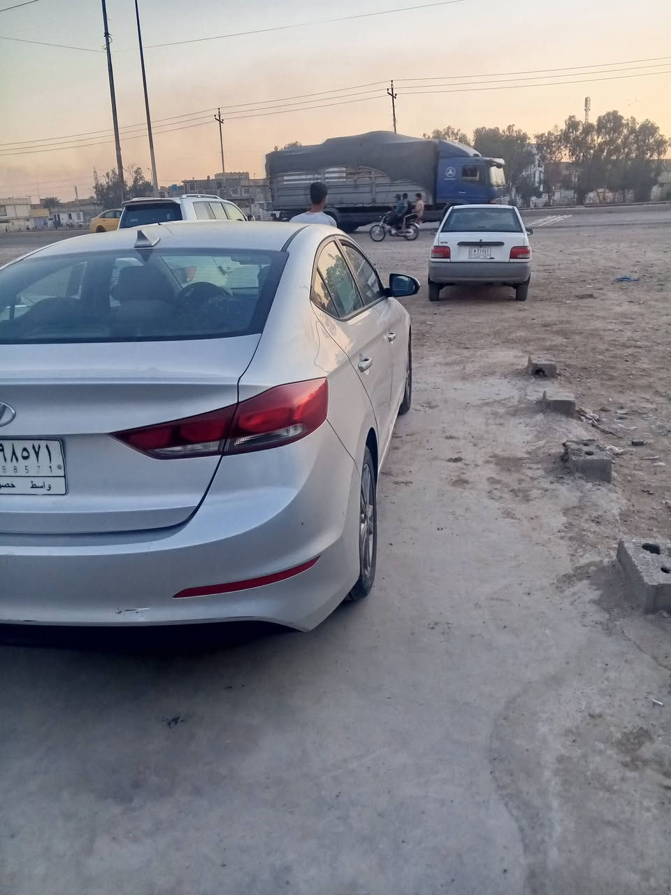 سلام عليكم  للبيع النترا موديل 2018 رقم واسط بسمي تحويل ثاني يوم  السياره بس بنيد بدون ارباك السياره بصمه كشن حراره السياره جاهزه مابيه اي نقص  مكان السياره واسط العزيزيه  معروضه ب 122 وبيه مجال بسيط جدا ***********
