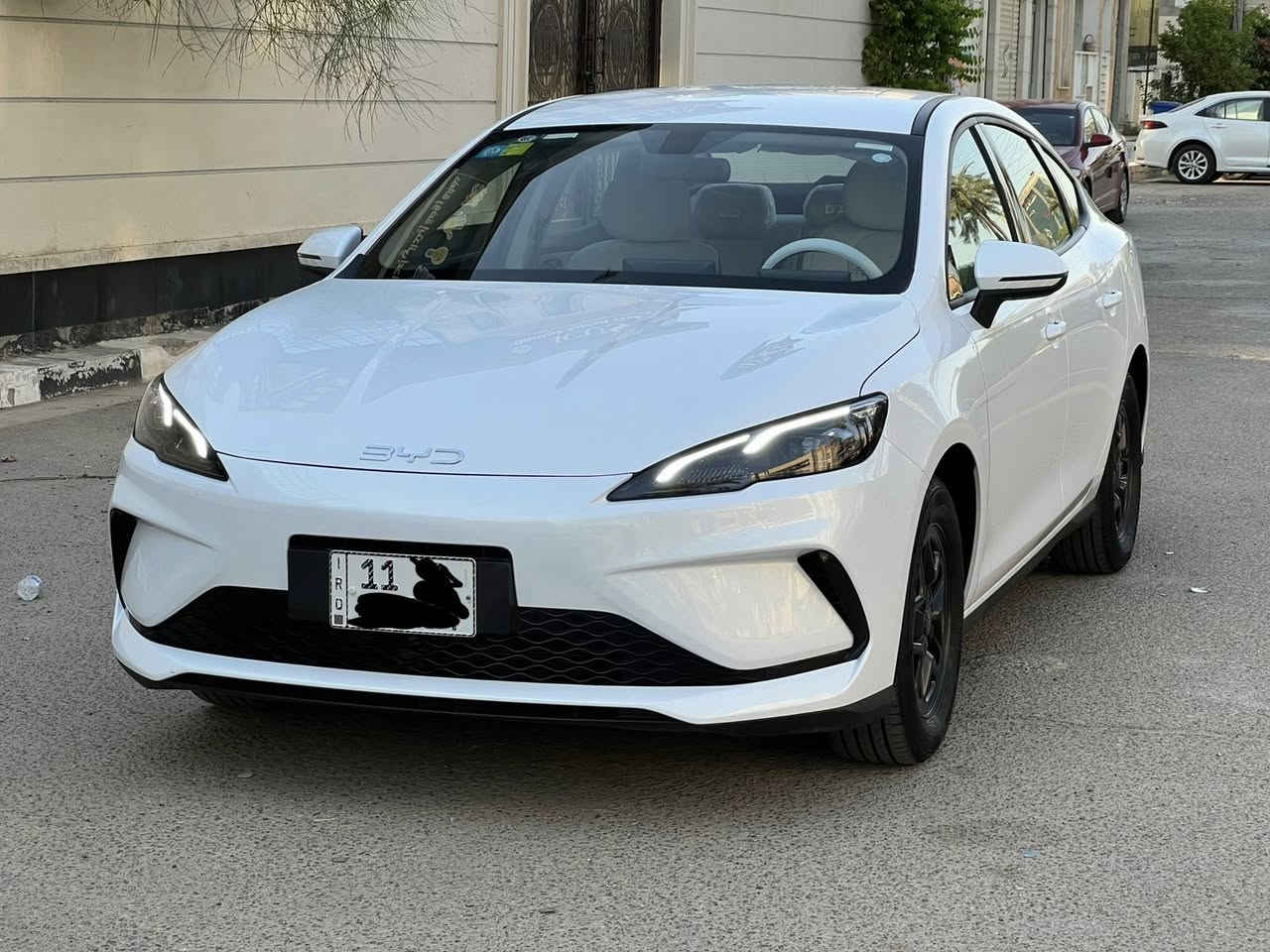السلام عليكم
البيع زيرو ماشيه 1200   داخل ابيض المرقم بغداد موديل ٢٠٢٥
بي واي دي سيل فايف  
رقم بغداد مكانه بغداد

لون ابيض تمشي ٢١٠٠ كيلو هايبرد وبانزين 
داخل مميز ابيض  منزل تطبيقات ومنزل تحديث اله ومبدل دهن 
العده والغراض موجوده  وشاحنه وكلهن موجودات
تفاصيل. اكثر ع رقم
***********
