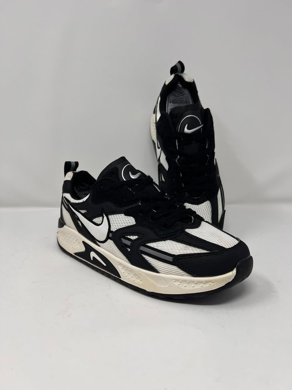 نايك جام electric موديل حديث ، تصميم فاخر، للكشاخه. 

قياس يلبس  39/41 السعر 25 الف دينار  يوجد توصيل جميع المحافظات
 ادخل لقناة الانستا وشوف القطع الموجودة وبالعافيه عليك
https://www.instagram.com/hermes.storex?igsh=MTBvc3I2dm9yYTBjaw==


**إذا كنت صاحب هذا الإعلان وتريد حذفه لأي سبب، رجاءا أرسل رسالة إلى الدعم الفني**