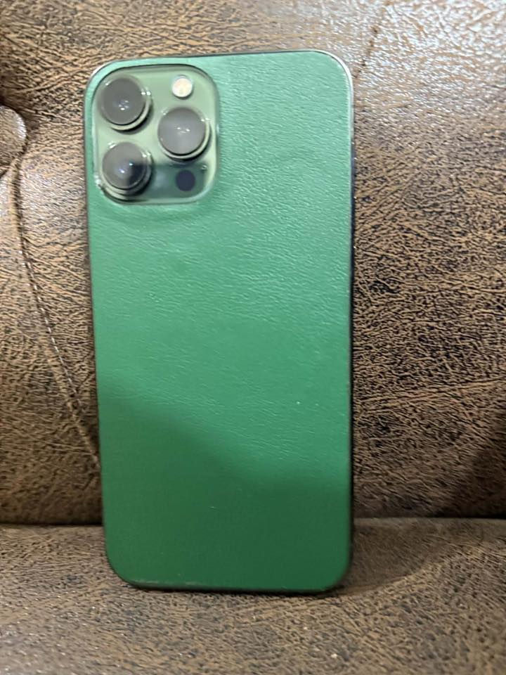 سلام عليكم آيفون ١٣ برو ماكس ذاكره ٢٥٦ بطاريه ٦٠ بل حاسبه ٧٧ جهاز فقط مبدل شاشة وشاشة اصلي 
جهاز دبل سيم كارت ماستر شرق اوسط  للبيع ومراوس سعره ٤٢٠ وبيه مجال


**إذا كنت صاحب هذا الإعلان وتريد حذفه لأي سبب، رجاءا أرسل رسالة إلى الدعم الفني**