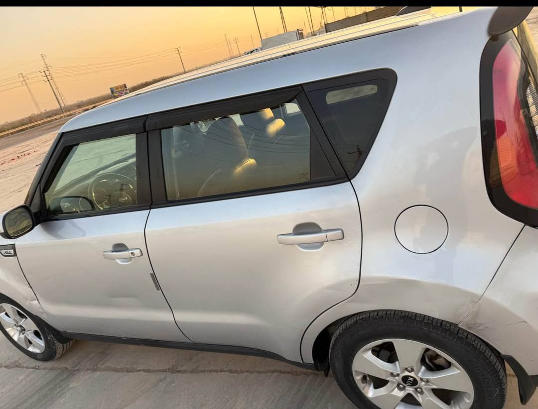 كيا صول موديل ٢٠١٨ رقم بغداد باسمي 
مكينة وكير مكفولات وصدر تبريد جديد 
وارد أمريكي ضرره جاملغ خلفي صبغ 
وبيه جاملغ امامي وبنبدا تبديل بدون صبغ
السيارة جاهزه بدون نقص 
السعر ١١٠


**إذا كنت صاحب هذا الإعلان وتريد حذفه لأي سبب، رجاءا أرسل رسالة إلى الدعم الفني**