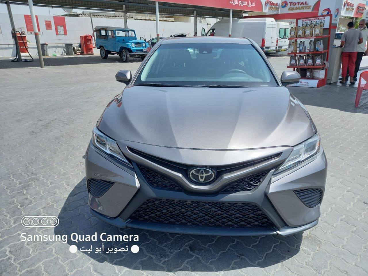 كامري 2020  Le
شاشه 
كامره 
كرسي كهرباء 
مرايات كهربائية 
تحكم استيرن 
تحكم سريع
رادار
تحديد مسار رجوع لخط السير
مثبت سرعة 
لايت زنون عالي ناصي
4سلندر  محرك 2500
الضرر قطعتين 
رقم مميز  قادسية   معقوين بأسمي بعد 8 اشهر وتصير حرة
السيارة على وضع الشركة كل غراضهة اصل شركة  
السعر145$وبيهه مجال.. م.. ***********
