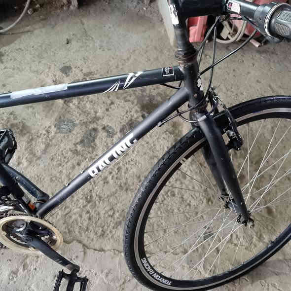 بايسكل مال سباق الماني عكارب خلفي امامي شغال اي نقص مابي شخط مابي السعر 100 بي مجال المكان بغداد ‏.‪***********‬‏ هذه رقمي وبي واتساب
