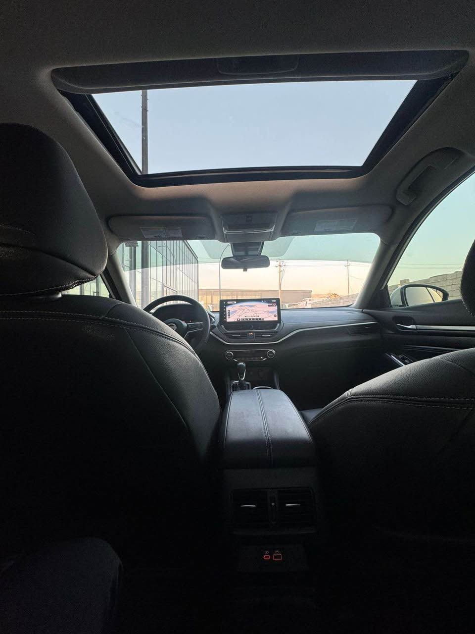 Nissan altima SL 2024 
فول مواصفات 
ماشيه 8  الف 
الضرر / جاملغ خلفي صبغ 
بجم كبس 
العنوان السليمانيه
بدون رقم  تترقم شمالى 
*********** السليمانية, العراق
