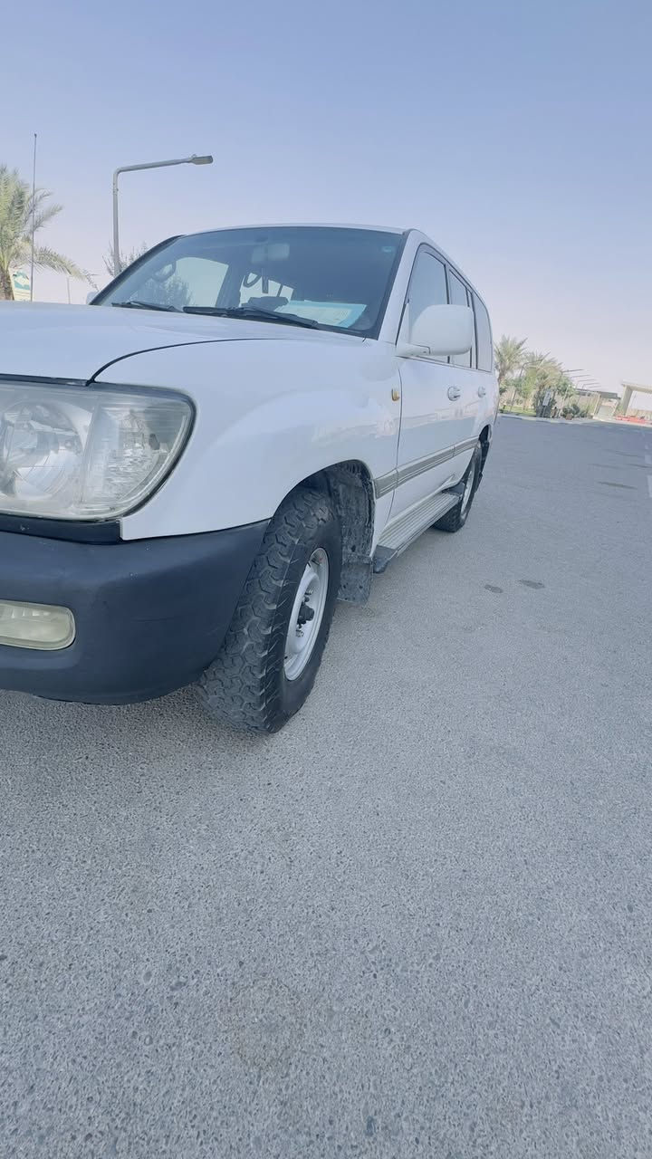 السلام عليكم تيوتا مونيكا مديل 2000 وارد قطري سياره كفاله عامه بدون صبغ بدون حادث سنوية لغايه 2030 ب اسمي سياره جاهزه بدون نواقص كير اوتو مكينه 6  سعر 140.   ***********
