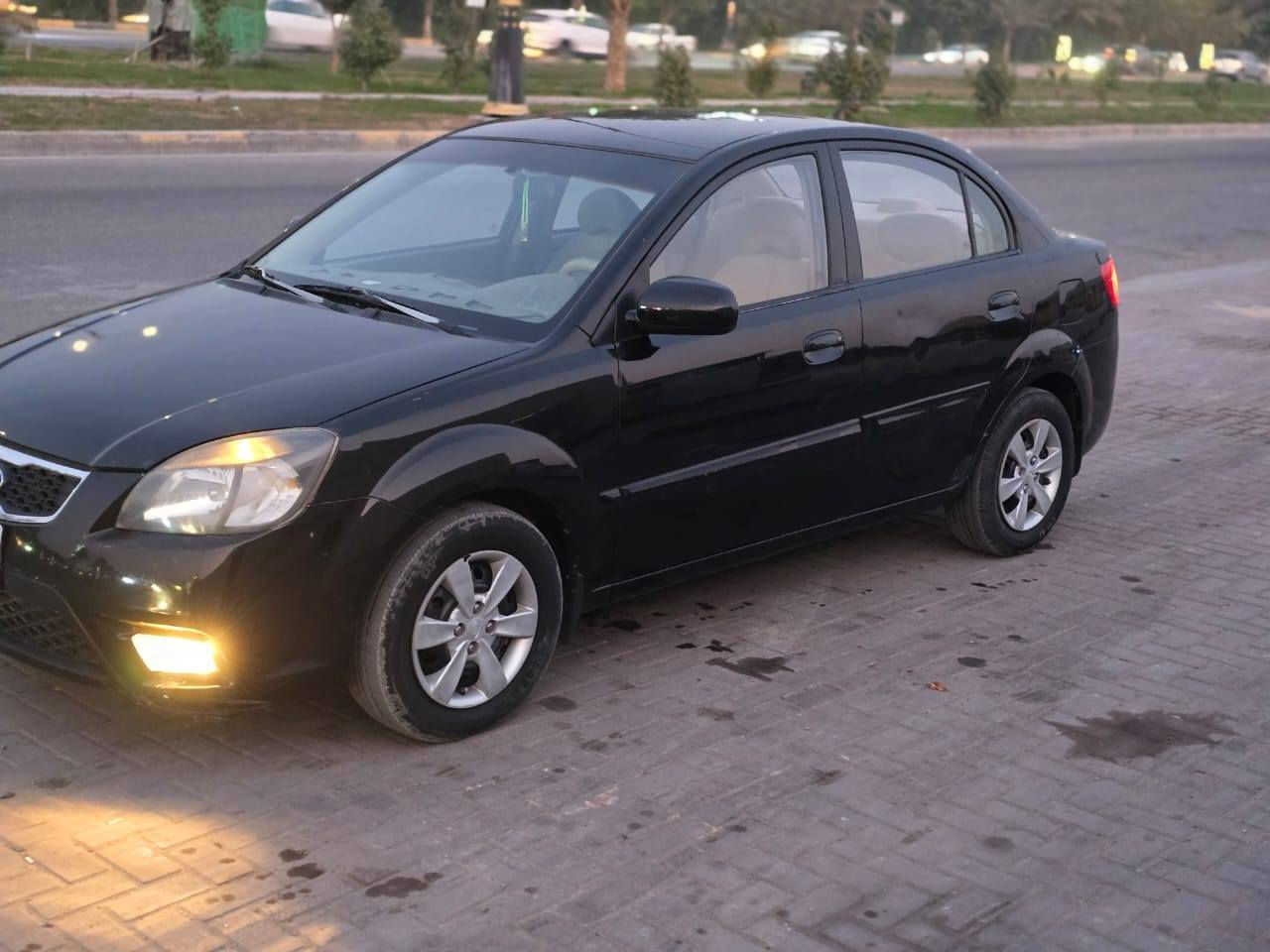 السلام عليكم ريو للبيع موديل 2010 سياره مكفول كفاله عامه سعرها 85 بيه مجال مكان كربلاء سيف سعد رقم تلفون ***********
