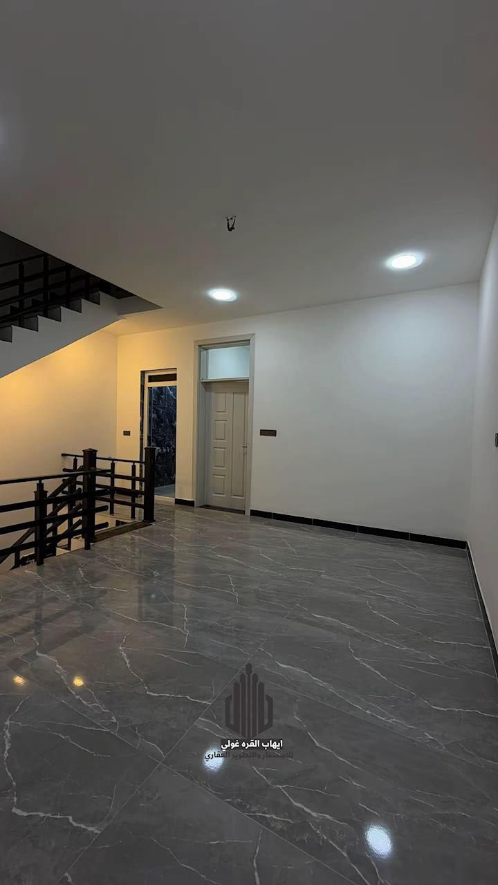 🏡 للبيع نقد فقط – دار جاهز للسكن 🏡
🔹 الموقع: بغداد – الدورة – البوعيثة

📌 مجمع السلطان الثالث ثاني فرع

تفاصيل العقار:

✅ المساحة: 100 متر

✅ الواجهة: 6.25 متر

✅ النزال: 16 متر

✅ عدد الطوابق: طابقين حديث

مواصفات البناء:

✔️ 4 غرف نوم 

✔️ استقبال مريح

✔️ صالة واسعة

✔️ مطبخ بتصميم عصري

✔️ صحيات عدد (2)

✔️ تشطيب درجة أولى مع جميع الخدمات

🛑 ملاحظة: الدار جاهزة للسكن فورًا

🛑 البيع مباشر من المالك بدون دلالية

📜 نوع العقار: طابو زراعي – سند 25 – إقرار محكمة

📞 للاستفسار:

📲 اتصال أو واتساب على الأرقام:

☎️ ***********

☎️ ***********

📩 لمزيد من التفاصيل، تواصل معنا عبر الخاص أو الاتصال المباشر!
