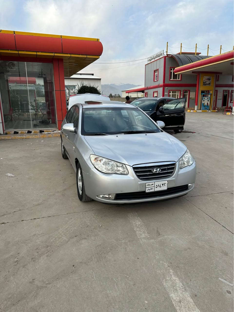 هۆندا ئاڤانتی ۲٠٠۹ فول فول
سەیارەکە نمونەیە لەجوانی کامل کامل مەسرەف کراوە  هێچ مەسروفێکی تێدا نیە
سڵایتە
کوشن هیتەرە
شاشە و کامێرەەیە
سەیارەکە گشت گیانی بەشەرت 
گێڕ و مەکینەی بەشەرت
دەحم و لێدراوی بەشەرت
سەقفی بەشەرت
خیسی نیە  
تا بڵی توند و تۆڵە
٥۳گالاو مەحامەلە

شوێن چوارقوڕنە
٠۷٥٠۸۸۳٦٤٥۳
٠۷۷٥۹٤۸٤٠٤۸ رانية, السليمانية
