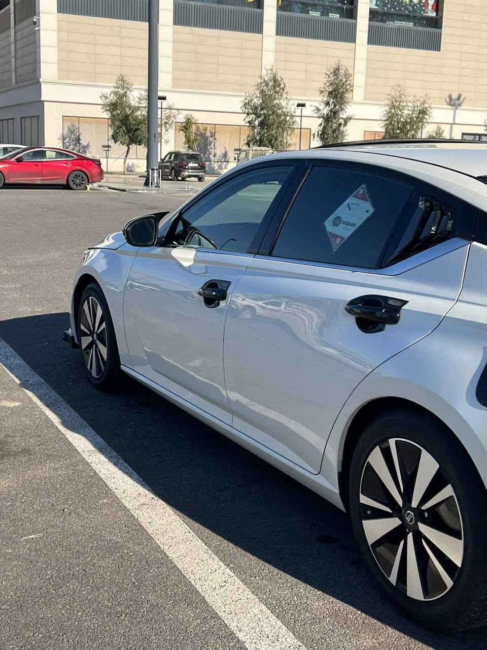 سەرتە بە ناوی خوای گەورە هاتنوا بە سیارەکی زۆر خاوین بس ماشاللەی دەویت 4پارجی هەیە مەباقی هەموو شتی بەشەرت سیارەکە موسل ماسەفاتە سیارەکە سپۆرت کرایە خوار هەموو بازار نرخ140تۆزک مەجال شوین هەولیر راقم موبیل *********** أربيل, العراق
