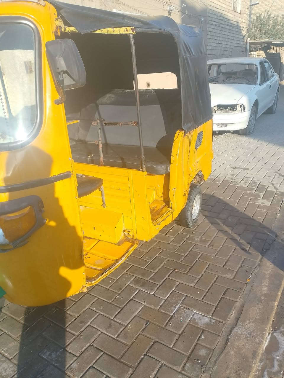 السلام عليكم تكتك بياجو موديل 18اوراق كبل الترقيم تكتك حلوه مال شغل سعر مليونين او200اوبيه مجال عنوان بغداد حي اور ***********
