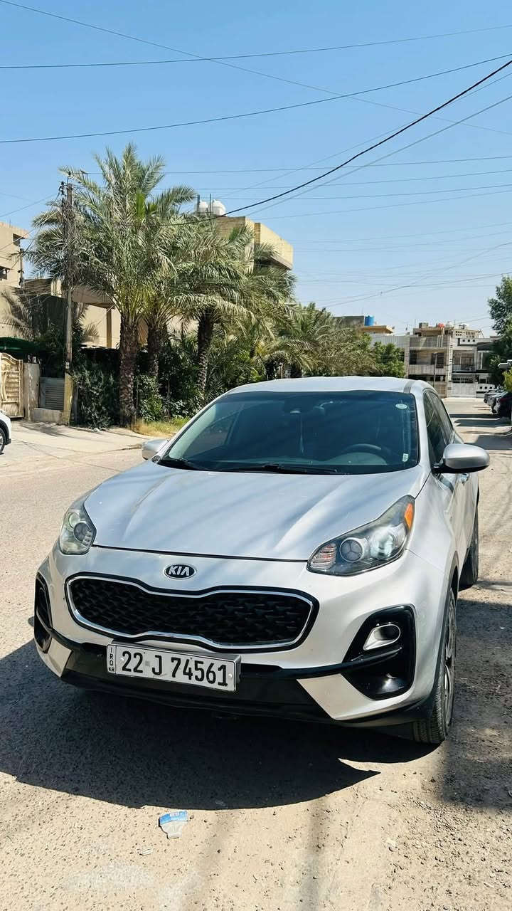 سلام عليكم سبورتج2021 موصفات تحكمات جهتين رادار فئت lX كروز سرعة تحديد مسار خير من الله موصفات صبغ جاملغ خلفي فقط ماشية 70 بسمي احولك ثاني يوم سعرهة 152 بيهة مجال شي قليل 
***********
