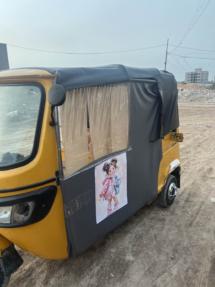 سلام عليكم ورحمة الله وبركاته عندي تك تك للبيع موديل ٢٠١٧ اوراق اصولي مكينه جديده بلاديه لا صبغ ولا ضربه ولا خياسات تكت كلش حلوه خير من الله سعر ملوينين وسبعميه وبيه مجال حك جيه رقم *********** بي واساب
