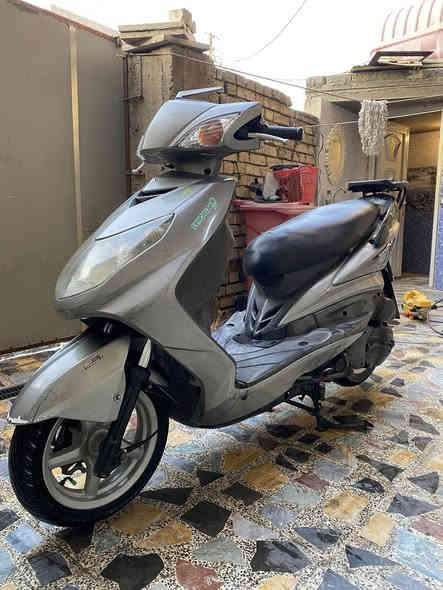 سكنس فحل ياباني
نوزل خطين ستاند حساس 
دراجه خير من الله مكينه ما مفتوحه جيب فيتر وتعال 
رايدهه ب 850 وبيهه مجال( ***********)
