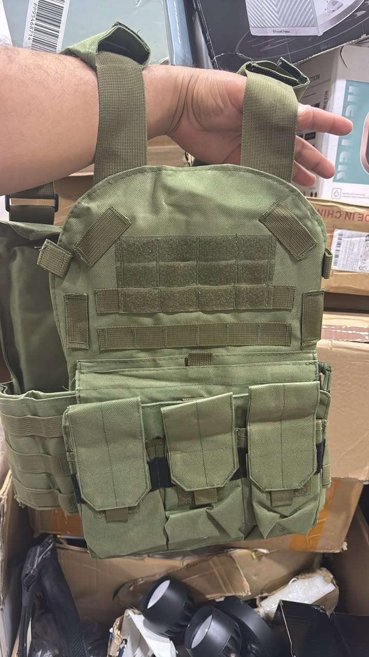 �
باكج متكامل لكل محبي الرحلات والصيد والاستخدام التكتيكي 🔥

✅ ترمس حراري كبير (يحافظ على الحرارة لساعات)
✅ منظار احترافي للرؤية البعيدة
✅ نظارات حماية قوية
✅ ليزر قوي
✅ فيست/حقيبة عسكرية متينة

💥 كل هذا بسعر عرض واحد بدل ما تشتري كل قطعة وحدها

🔥 مناسب لـ:

 • الرحلات والتخييم
 • الصيد
 • الدراجات والشباب
 • الاستخدام العسكري والتكتيكي

⚠️ الكمية محدودة جداً
📩 للحجز راسل خاص الآن


**إذا كنت صاحب هذا الإعلان وتريد حذفه لأي سبب، رجاءا أرسل رسالة إلى الدعم الفني**