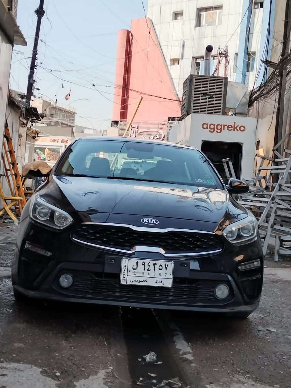 سلام وعليكم كية فورتي 2019 وارد امريكي محرك 2000 دوش كير cvt سياره نص فول تبريد لمس رادار امامي سياقه شبه ذاتيه تحديد مسار شاشة كار بلي سياره خير من الله و مال بيت ماشيه 56mil حادثها باب و جاملغ خلفي بل عراق بيها الباب والجاملغ مال عراق نطخت وتصلحت ونصبغت بيها فقط صفه السايق والباقي كفاله محرك كير تبريد شاصي مكانها بغداد الكرادة سعر 130 بيها مجااال للتواصل ***********
