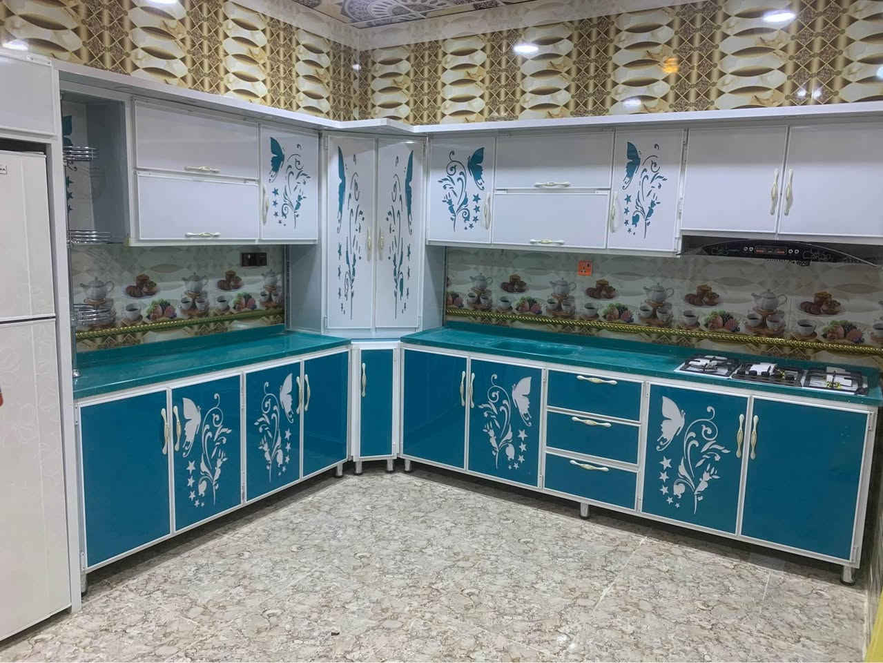 يلمز للمطابخ التركيه 
لعمل كافة أعمال الألمنيوم 
مطابخ ألمنيوم مطابخ الهيكل ألمنيوم والأبواب خشب 
hdf
ابواب شبابيك محجرات
العنوان الناصريه الموحيه مقابل المدينه المائيه 

☎️📞*********** ناصرية, ذي قار
