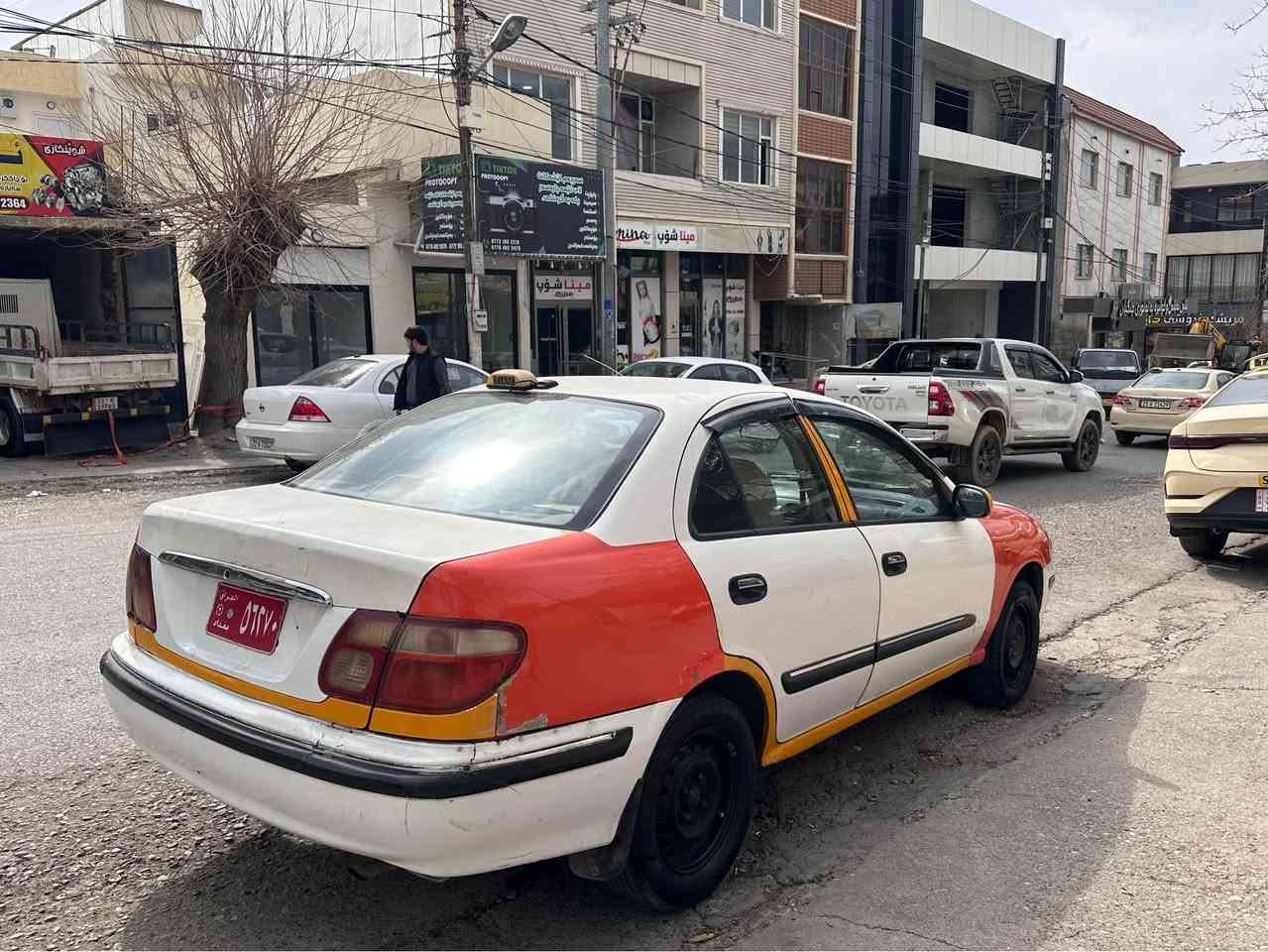 بە ناوی خوای گەورەو میهرەبان ئەم سەیارە بۆ فرۆشتن مۆدێل ٢٠٠١ ئاڕمی پلاستیكی سلێمانی بە شەرتی ئاڕمو ئەوەلیاتو موسو بڕاوەو خەرامە ئاڕمی سێ پارچەی سلێمانی قرچێكی بچوكی هەیە لە دواوە زۆر بەسیتە بە شەرتی گێڕو مەكینەو پێشو دوای كامل تازە داگیراوە بۆ زانیاری زیاتر *********** السليمانية, العراق

