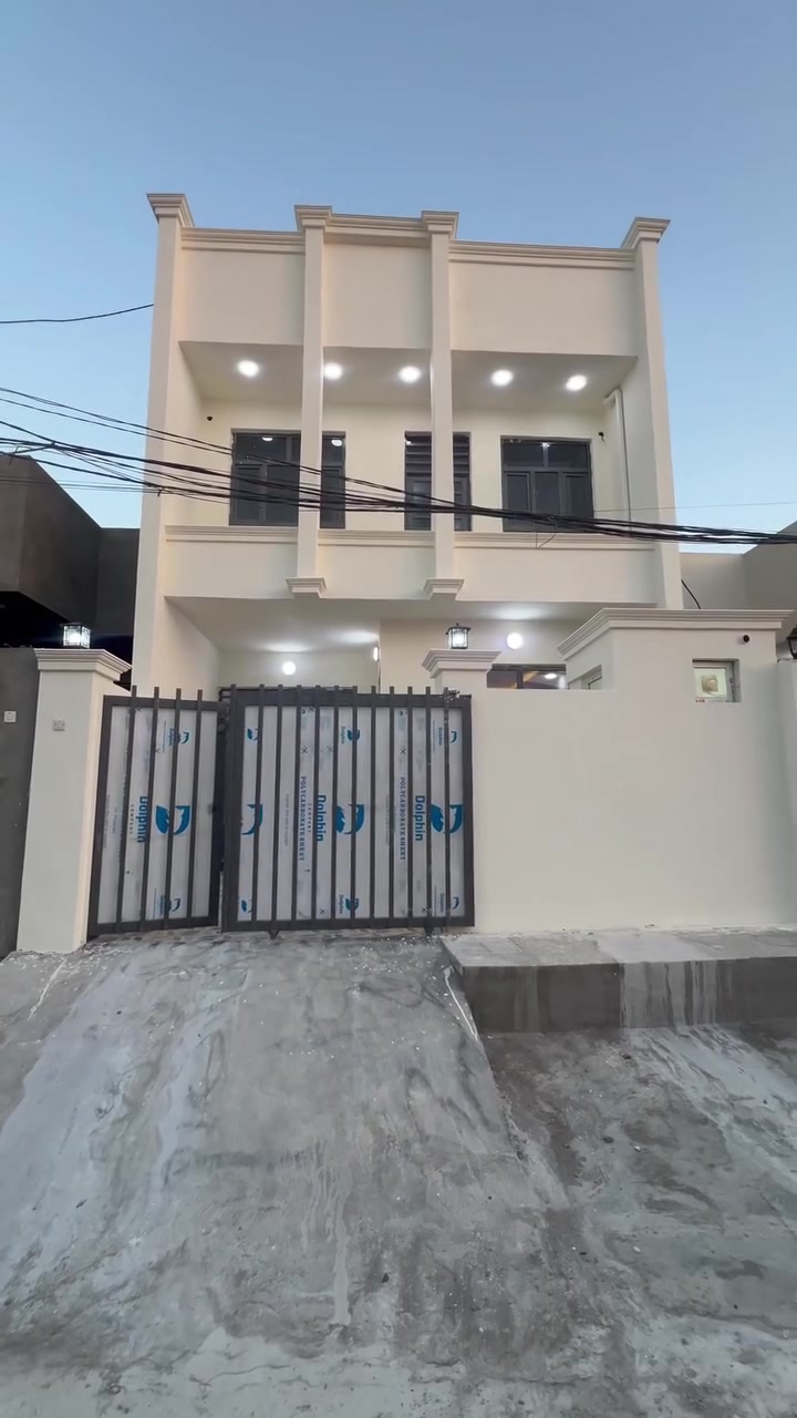 مشتمل للبيع دوانم المعمل قرب جامع المحمود شارع تبليط  مساحه ١٣٠ متر  سعره ٧٥ وبي مجال  ***********

