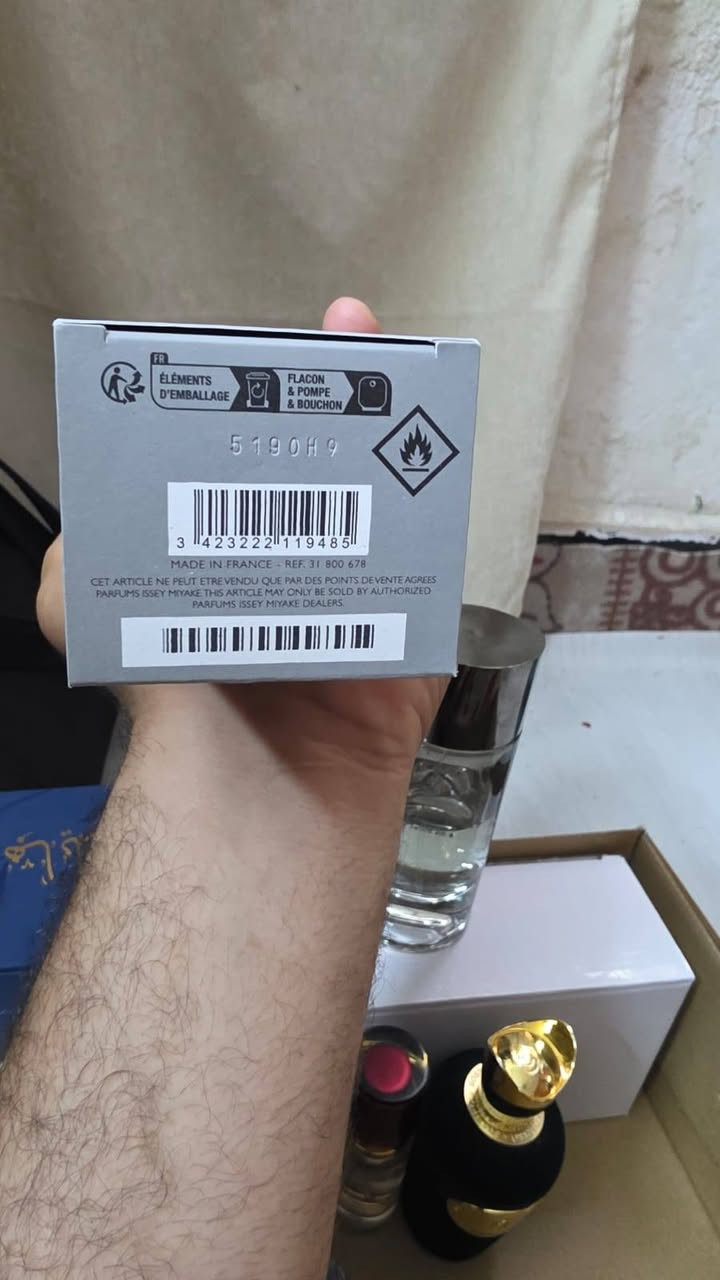 #مزايدة
عطر 
LE SEL D'ISSEY
باليرضي الله


**إذا كنت صاحب هذا الإعلان وتريد حذفه لأي سبب، رجاءا أرسل رسالة إلى الدعم الفني**
