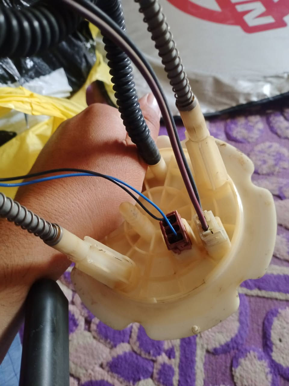 اغراض للبيع نيسان عالي استفسار اتصال على الرقم ***********
